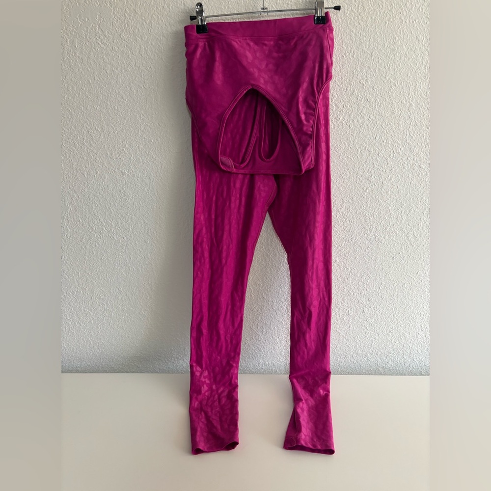 Carbon38 pink pants and sports bra set